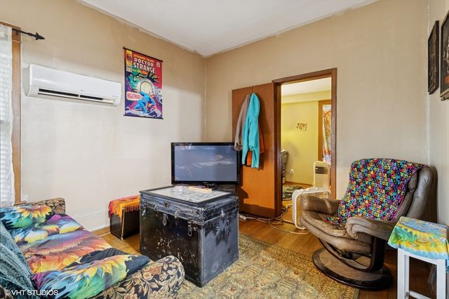 1148 36th Street, Des Moines, IA 50311