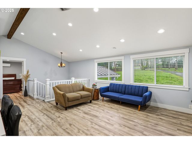 29201 Se HILLYARD Dr, Boring, OR 97009