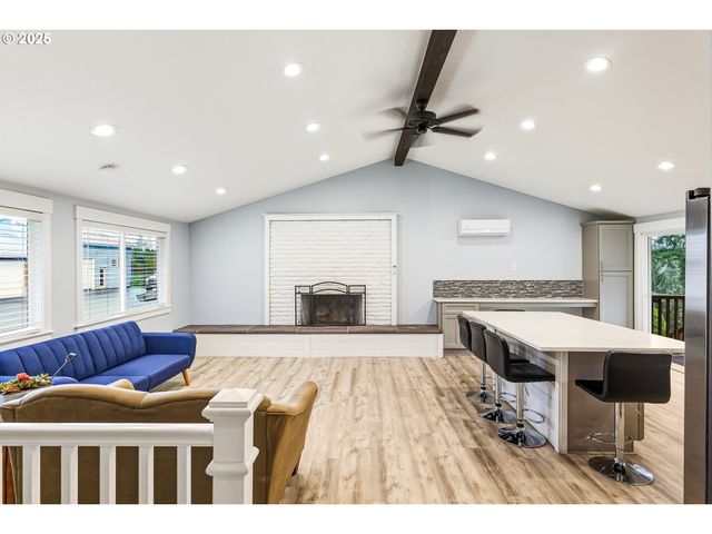 29201 Se HILLYARD Dr, Boring, OR 97009