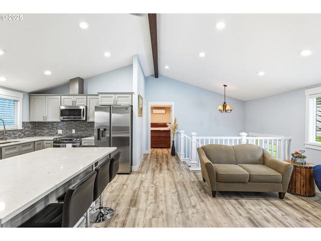 29201 Se HILLYARD Dr, Boring, OR 97009