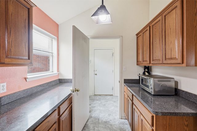 213 Sardius Boulevard, Granbury, TX 76049