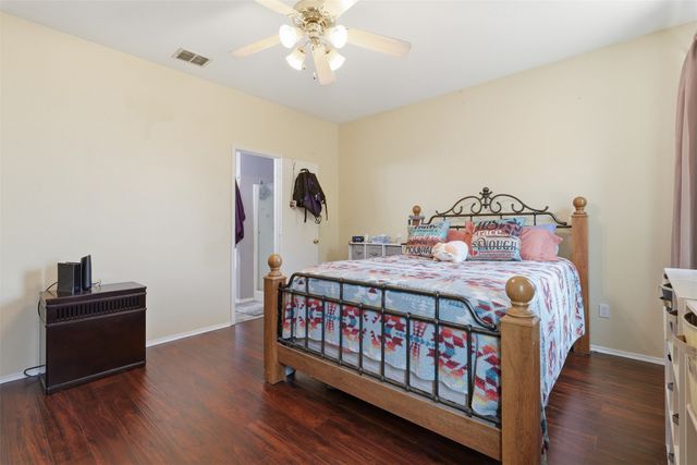 213 Sardius Boulevard, Granbury, TX 76049