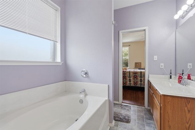 213 Sardius Boulevard, Granbury, TX 76049