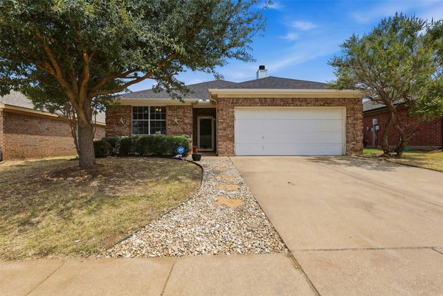 213 Sardius Boulevard, Granbury, TX 76049