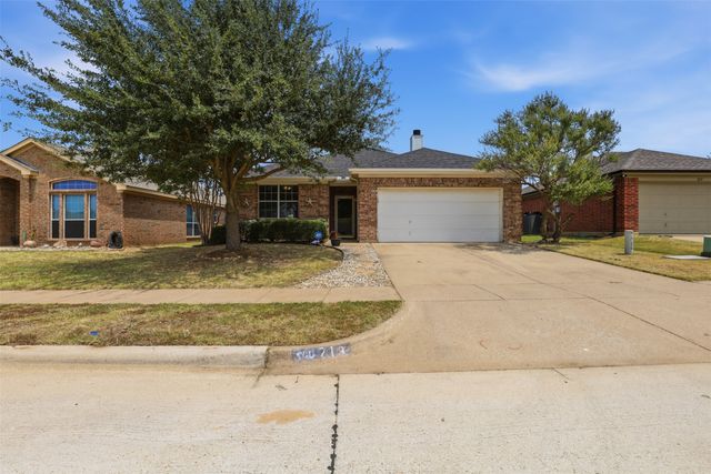 213 Sardius Boulevard, Granbury, TX 76049