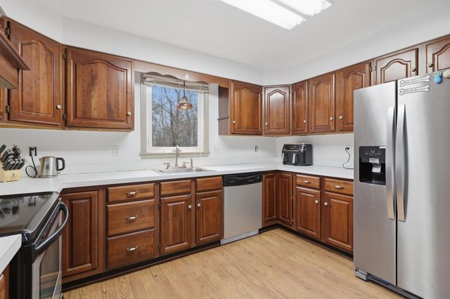 410 Hurricane Hill Road, Mason, NH 03048