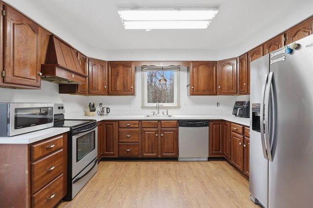 410 Hurricane Hill Road, Mason, NH 03048