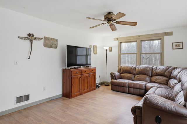 410 Hurricane Hill Road, Mason, NH 03048