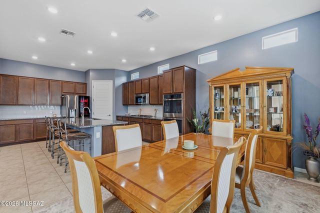 10955 W Radcliff Drive, Marana, AZ 85653