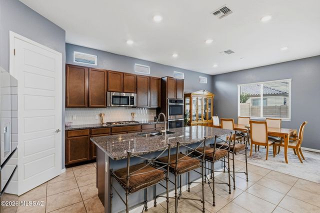 10955 W Radcliff Drive, Marana, AZ 85653