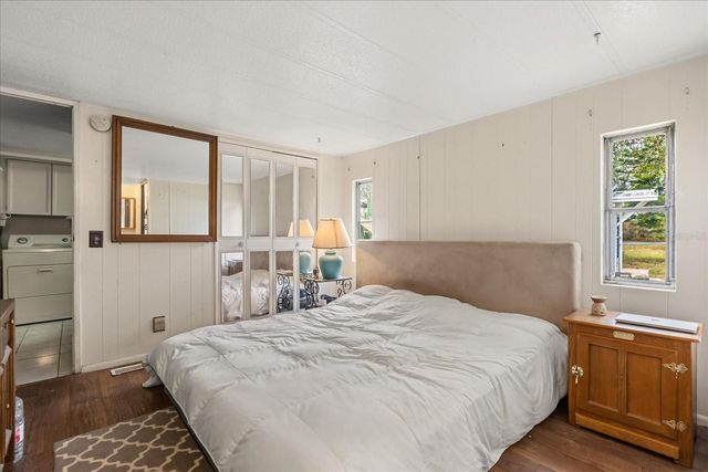 1960 PINEWOOD LANE, Mount Dora, FL 32757