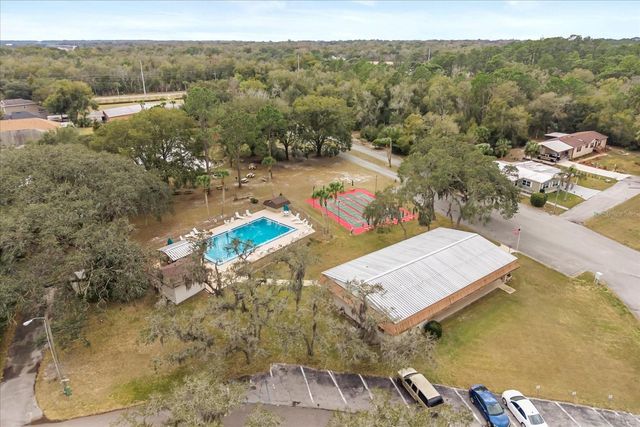 1960 PINEWOOD LANE, Mount Dora, FL 32757