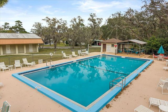 1960 PINEWOOD LANE, Mount Dora, FL 32757