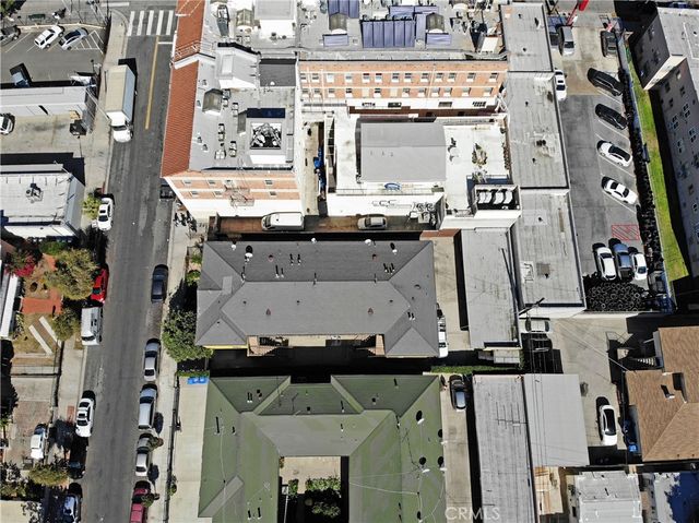 1646 N Harvard, Los Angeles, CA 90027