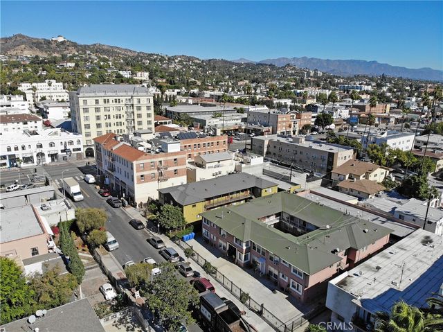 1646 N Harvard, Los Angeles, CA 90027