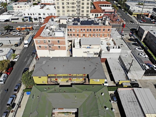 1646 N Harvard, Los Angeles, CA 90027