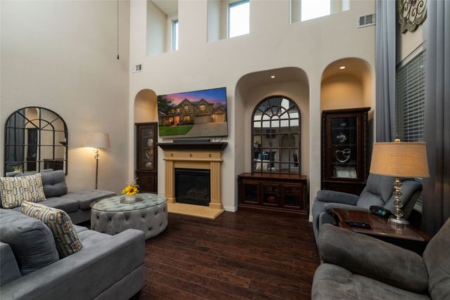 1324 Elise, Cedar Hill, TX 75104