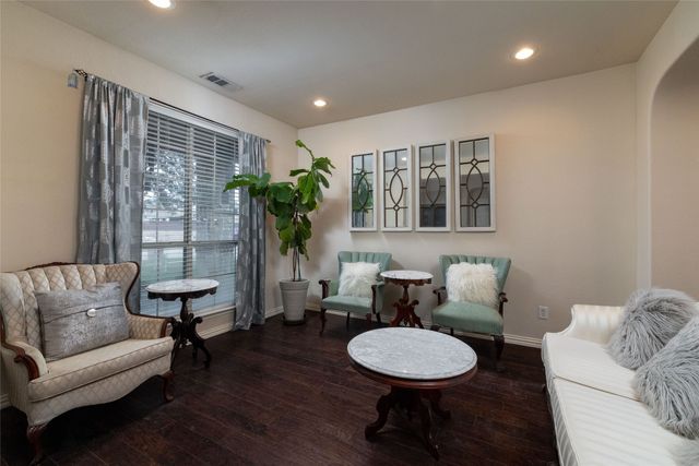 1324 Elise, Cedar Hill, TX 75104