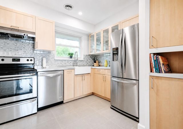 3209 Barton View DR, Austin, TX 78735