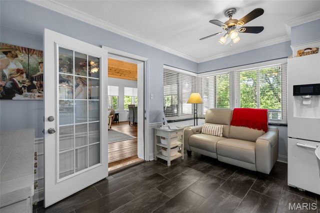 69 Bellerive Acres, Bellerive, MO 63121