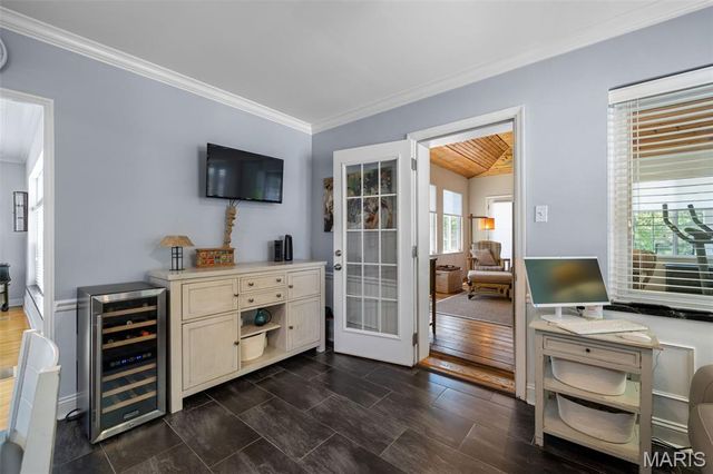 69 Bellerive Acres, Bellerive, MO 63121