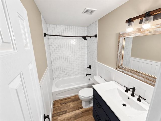 1828 Crossvale Drive, Dacula, GA 30019