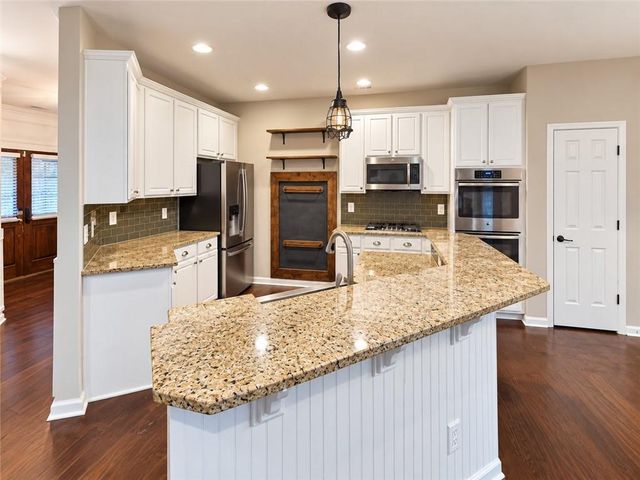 1828 Crossvale Drive, Dacula, GA 30019