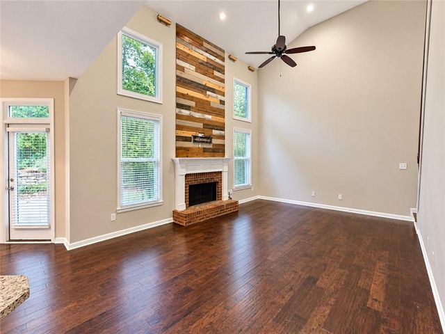 1828 Crossvale Drive, Dacula, GA 30019