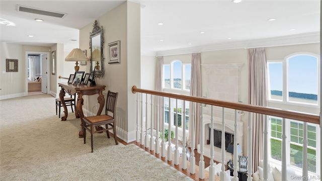 40 Pembroke Drive, Glen Cove, NY 11542