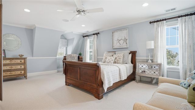 40 Pembroke Drive, Glen Cove, NY 11542