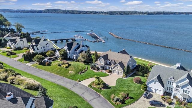 40 Pembroke Drive, Glen Cove, NY 11542