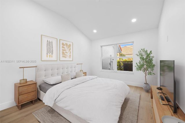 2014 NW 52nd St, Boca Raton, FL 33496