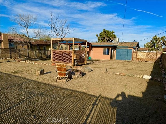 7138 Tamarisk Ave, Yucca Valley, CA 92284
