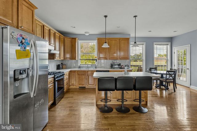 327 SQUIRE LN, Lititz, PA 17543
