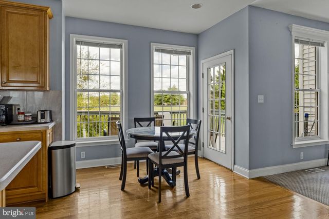 327 SQUIRE LN, Lititz, PA 17543