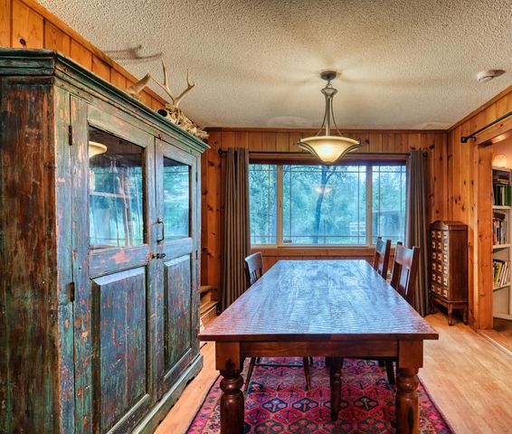 10016 E Lime Kiln Rd, Grass Valley, CA 95949