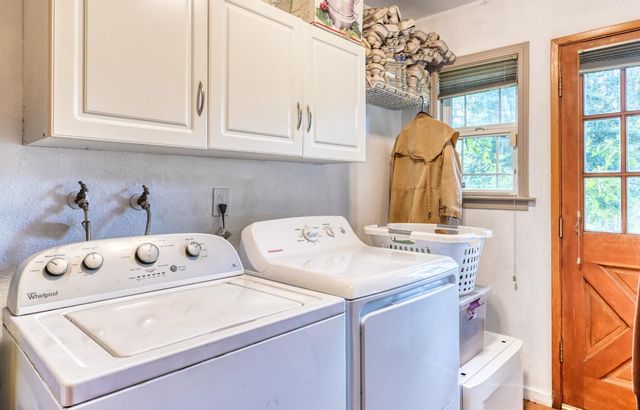 10016 E Lime Kiln Rd, Grass Valley, CA 95949