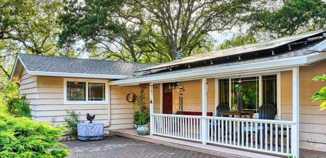 10016 E Lime Kiln Rd, Grass Valley, CA 95949