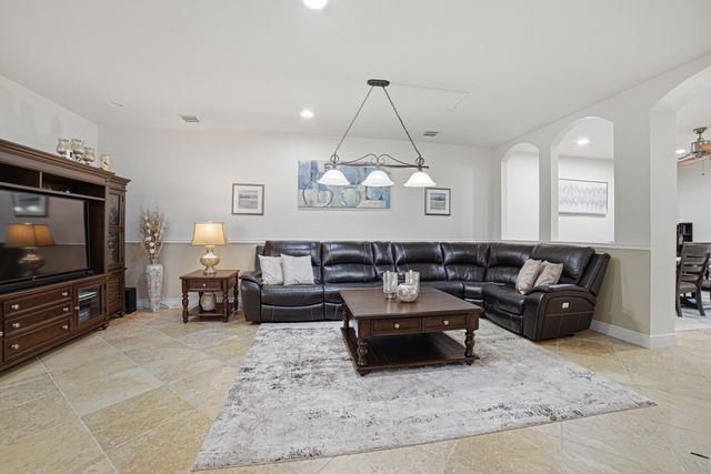 9153 Whistable Walk, Tamarac, FL 33321