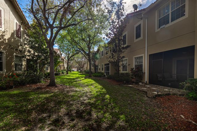 9153 Whistable Walk, Tamarac, FL 33321