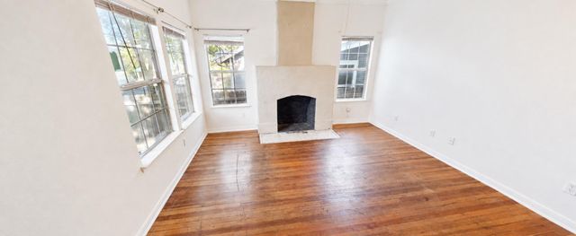 1102 W 22nd ST, Austin, TX 78705