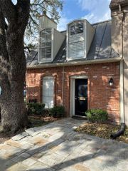 2635 Marilee Lane 2635, Houston, TX 77057