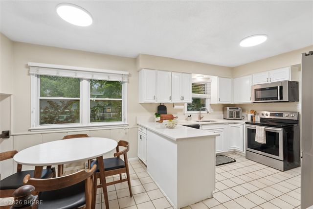 4413 73rd Place, Urbandale, IA 50322