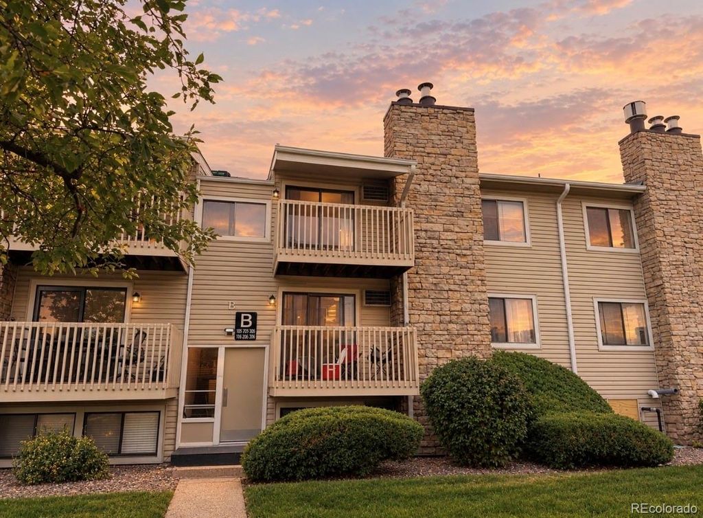 381 S Ames Street B306, Lakewood, CO 80226