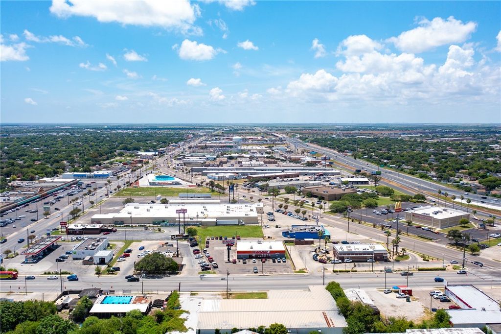 2346 Horne, Corpus Christi, TX 78415 — photo 2