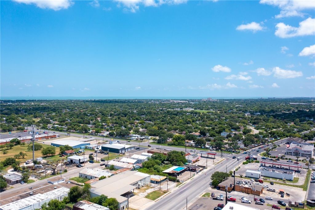 2346 Horne, Corpus Christi, TX 78415 — photo 4