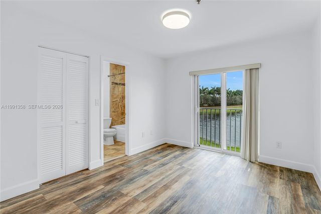 164 Riviera Cir, Weston, FL 33326