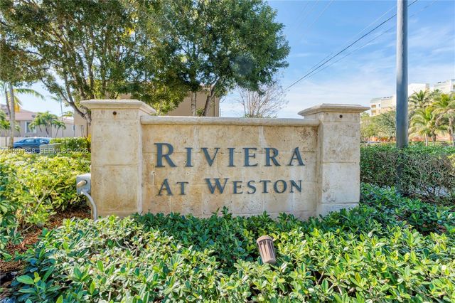 164 Riviera Cir, Weston, FL 33326