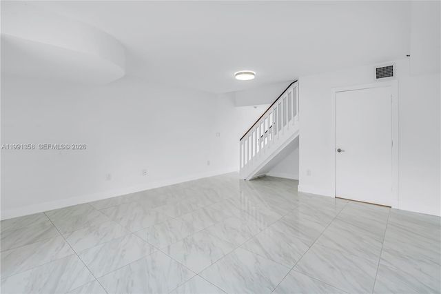 164 Riviera Cir, Weston, FL 33326