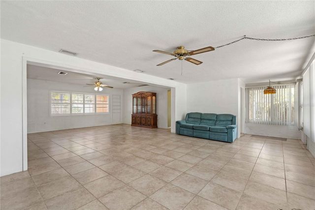 927 PARKWOOD DRIVE, Dunedin, FL 34698